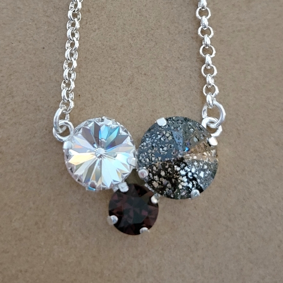 Austrian Crystal Cluster Pendant Necklace in Shiny Silver - Picture 8 of 10